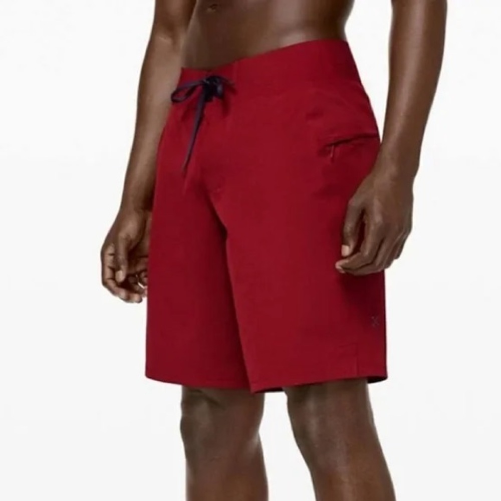 NWOT Lululemon Men’s Current State Board Short 9”
